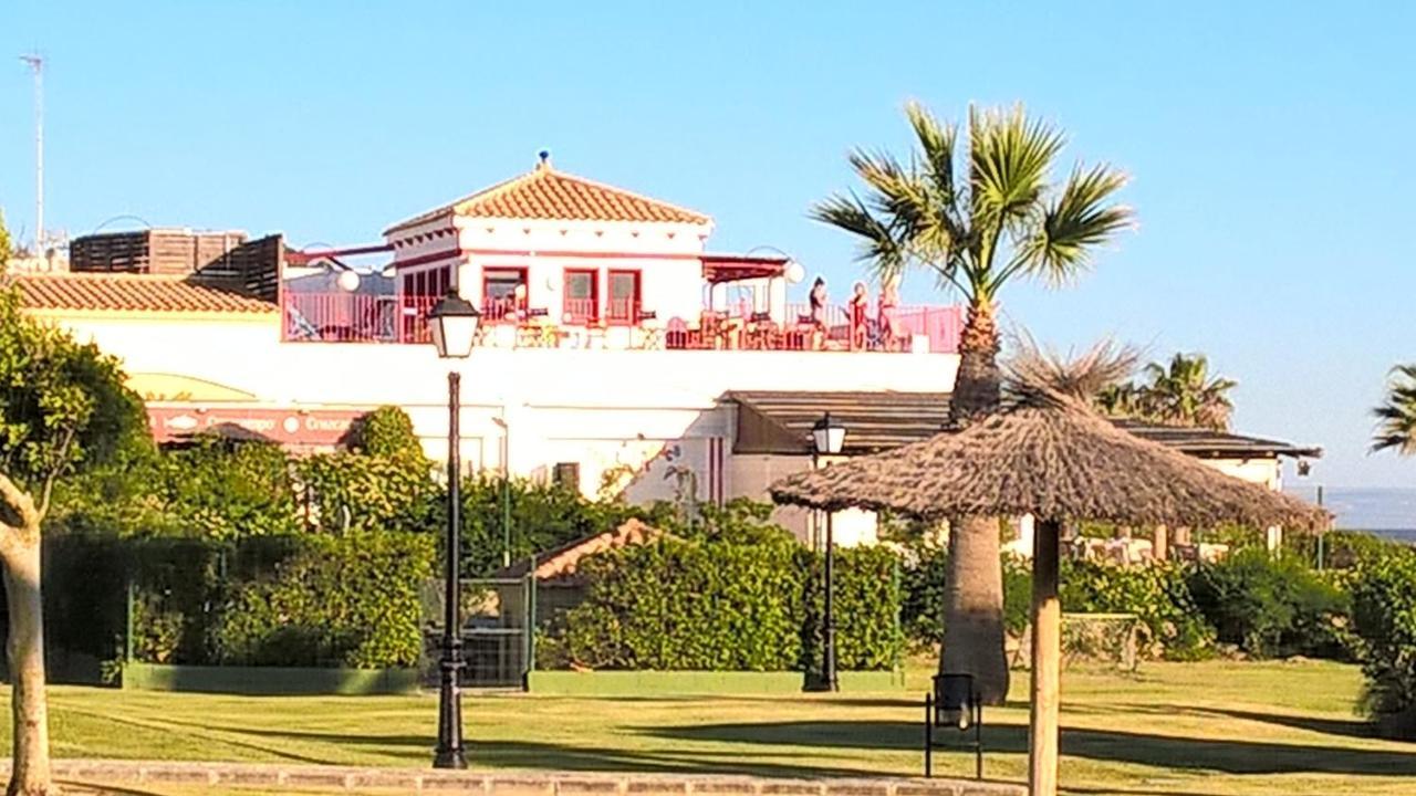 Atlanterra Bajo. Salida Directa. Urbanizacion De Lujo. Piscinas Canchas Padel. Wifi Y A/A Захара де лос Атунес Екстериор снимка