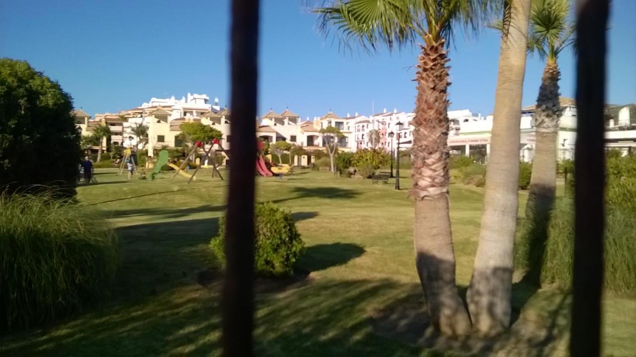Atlanterra Bajo. Salida Directa. Urbanizacion De Lujo. Piscinas Canchas Padel. Wifi Y A/A Захара де лос Атунес Екстериор снимка