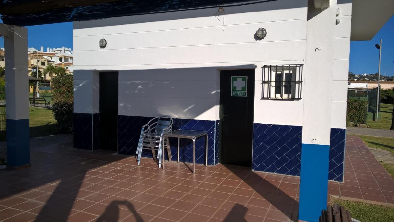 Atlanterra Bajo. Salida Directa. Urbanizacion De Lujo. Piscinas Canchas Padel. Wifi Y A/A Захара де лос Атунес Екстериор снимка