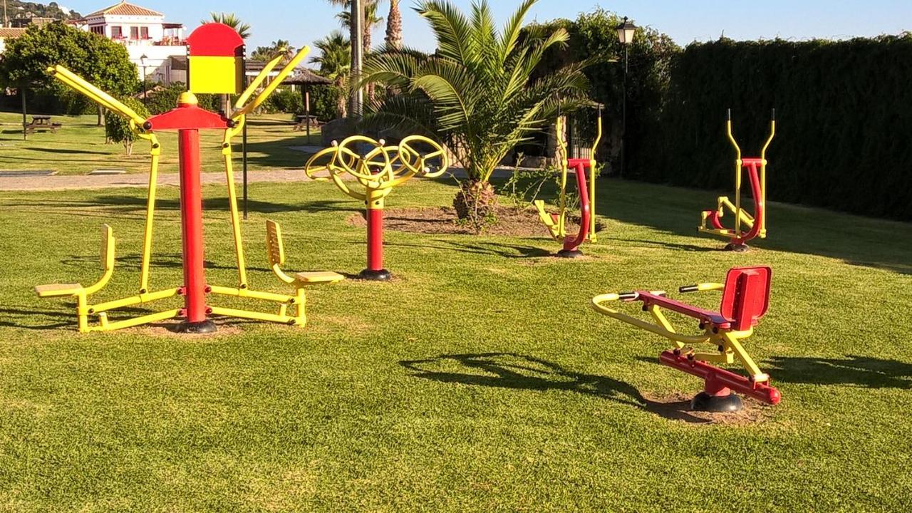 Atlanterra Bajo. Salida Directa. Urbanizacion De Lujo. Piscinas Canchas Padel. Wifi Y A/A Захара де лос Атунес Екстериор снимка