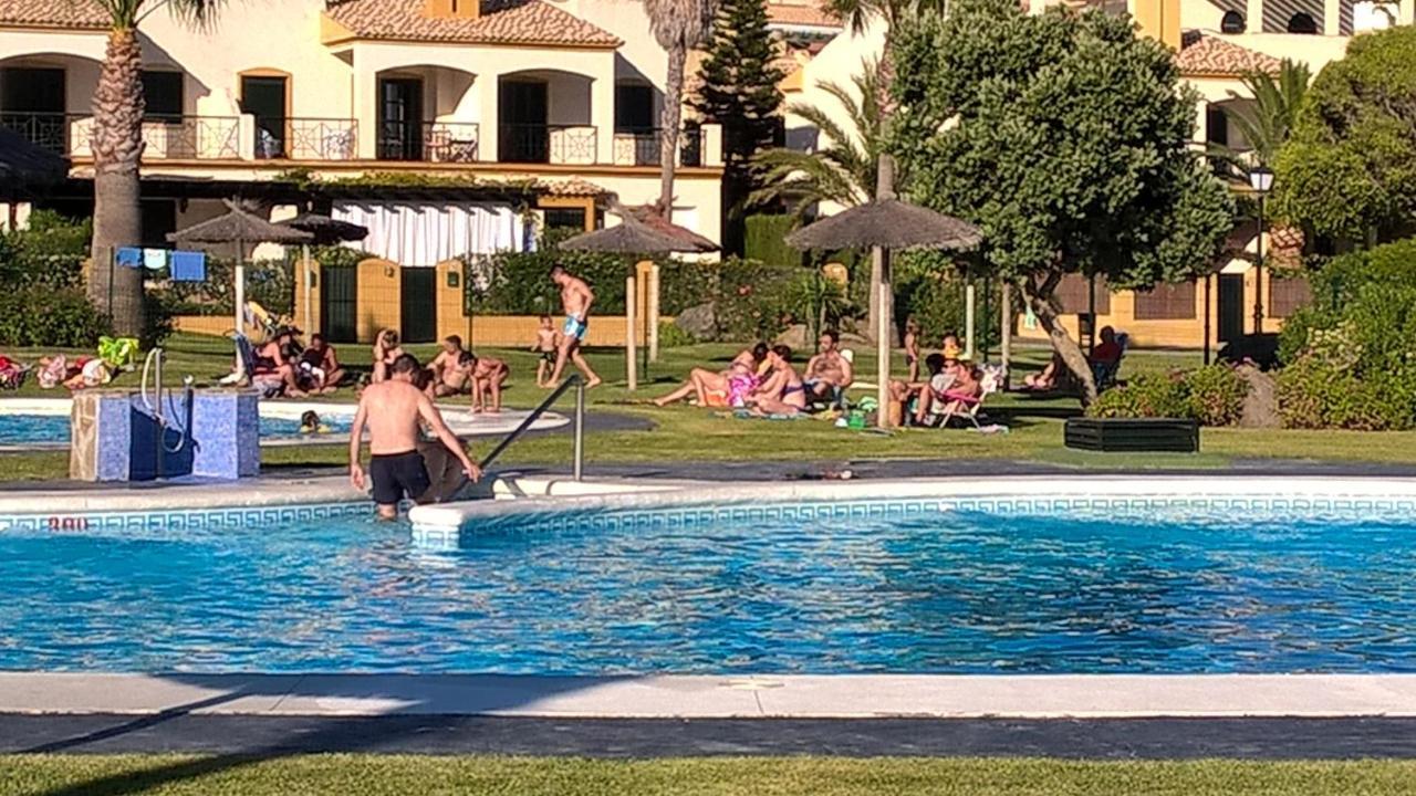 Atlanterra Bajo. Salida Directa. Urbanizacion De Lujo. Piscinas Canchas Padel. Wifi Y A/A Захара де лос Атунес Екстериор снимка